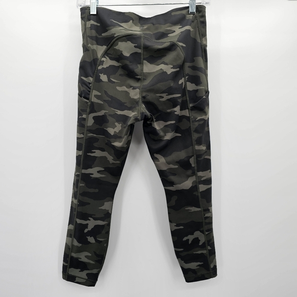Athleta Ultimate Stash Pocket Camo Leggings Womens Medium Petite - Picture 4 of 7